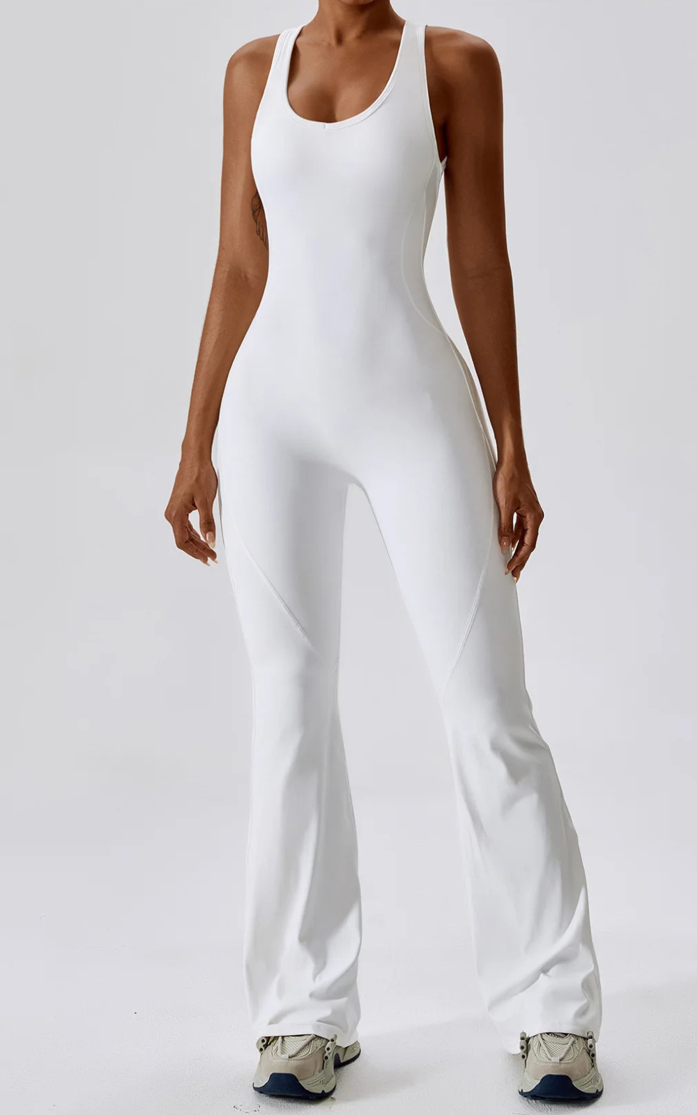 Combinaison Pantalon Dos Nu – Élégance et Séduction Féminine