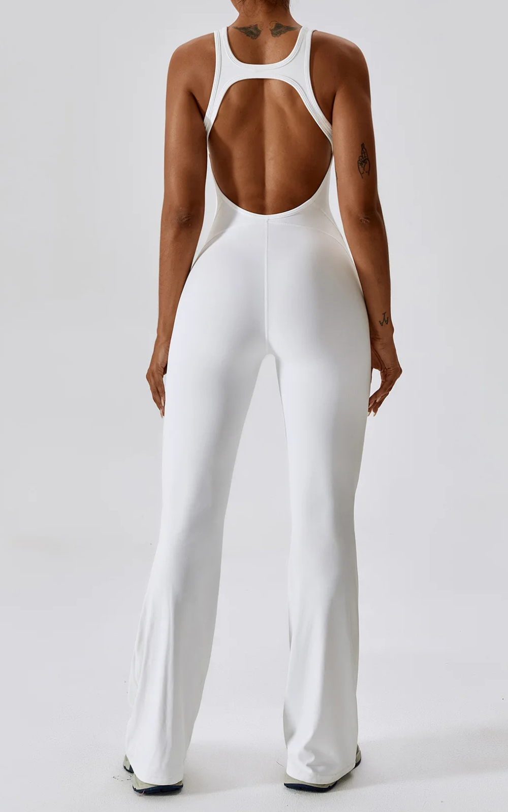 Combinaison Pantalon Dos Nu – Élégance et Séduction Féminine